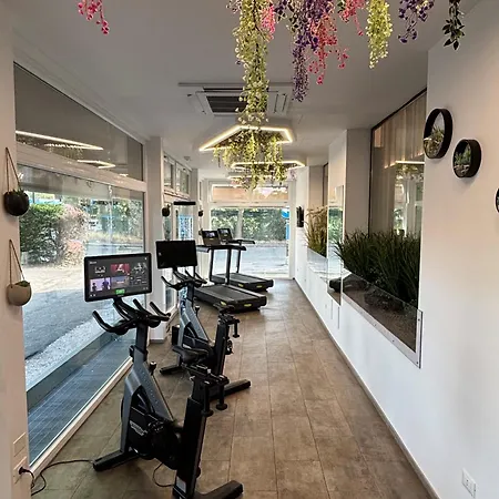 Fiera Wellness & 3*